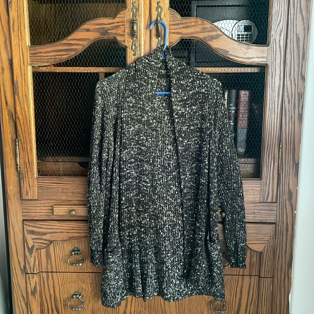 Forever 21 cardigan size small